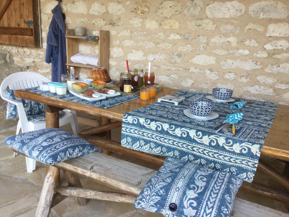 Bed and Breakfast Chez Patricia Кастельно-Монратье Экстерьер фото