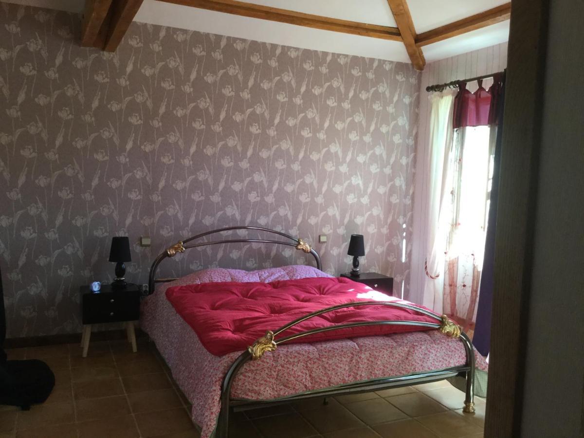 Bed and Breakfast Chez Patricia Кастельно-Монратье Экстерьер фото